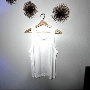 NWOT vitalic light and sheet yoga tank